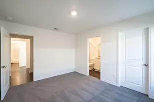 608 Double Vision Rd, Jarrell, TX 76537 - Photo 16