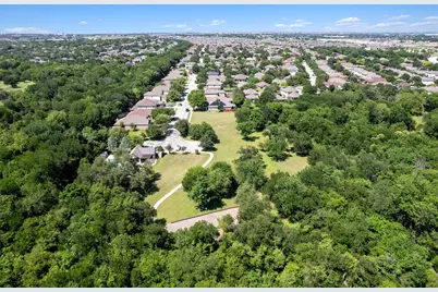 1049 Regency Lane, Round Rock, TX 78665 - Photo 36
