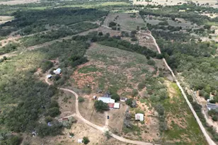 3200 Cattlemens Row, Lockhart, TX 78644 - Photo 4
