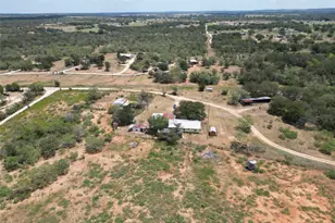 3200 Cattlemens Row, Lockhart, TX 78644 - Photo 4