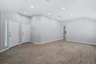 1083 Zeus Cir, Round Rock, TX 78665 - Photo 6