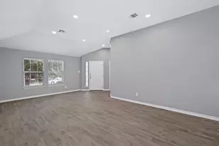 1083 Zeus Cir, Round Rock, TX 78665 - Photo 4