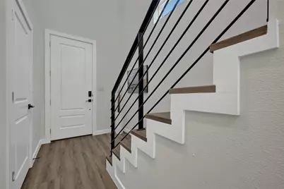 104 Creekside Trail #303, Kyle, TX 78640 - Photo 4