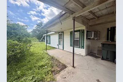 808 W Boundary Street, Giddings, TX 78942 - Photo 20