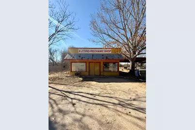 1116 E US Highway 90 Highway #E, Waelder, TX 78959 - Photo 2