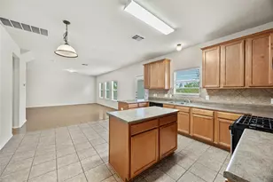 2101 Rachel Ln, Round Rock, TX 78664 - Photo 10