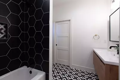 6100 Gena Court, Austin, TX 78757 - Photo 24