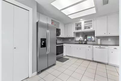 2201 Lakeway Boulevard #32, Lakeway, TX 78734 - Photo 12