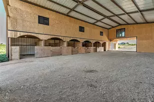 1701 Co Rd 466, Elgin, TX 78621 - Photo 28
