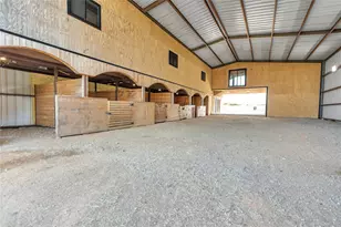 1701 Co Rd 466, Elgin, TX 78621 - Photo 30