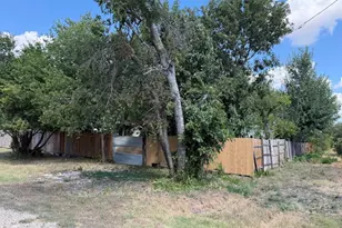 443 W Jackson St, Bartlett, TX 76511 - Photo 20