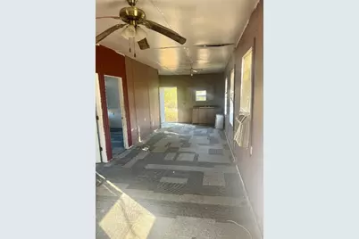 000 S Carter Avenue, Cuero, TX 77994 - Photo 6