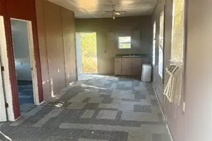 000 S Carter Ave, Cuero, TX 77994 - Photo 6