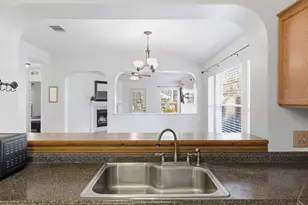 611 Masonwood Dr, Kyle, TX 78640 - Photo 6