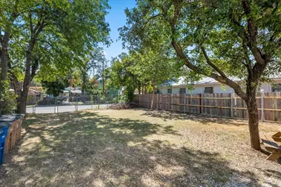 2606 Santa Rosa Street, Austin, TX 78702 - Photo 28