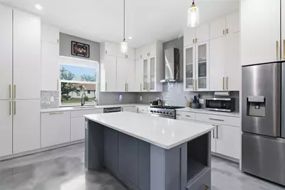 724 Ramsey Avenue, Rockdale, TX 76567 - Photo 6