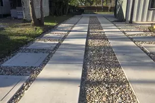 724 Ramsey Ave, Rockdale, TX 76567 - Photo 4