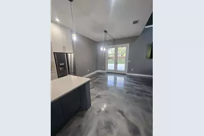 724 Ramsey Avenue, Rockdale, TX 76567 - Photo 6