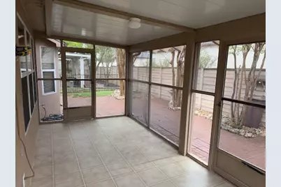 109 Plover Pass, Georgetown, TX 78633 - Photo 4