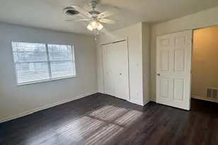 800 Otis St, Taylor, TX 76574 - Photo 20