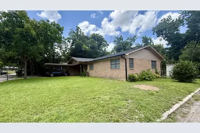 800 Otis Street, Taylor, TX 76574 - Photo 2