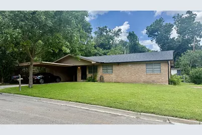 800 Otis Street, Taylor, TX 76574 - Photo 1