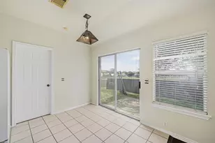 15205 Lantern Dr, Pflugerville, TX 78660 - Photo 10