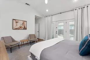 1914 Garden St, Austin, TX 78702 - Photo 14