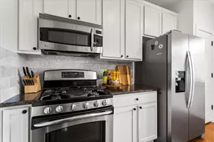 1914 Garden St, Austin, TX 78702 - Photo 12