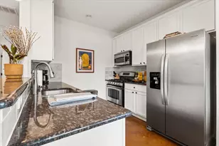 1914 Garden St, Austin, TX 78702 - Photo 10