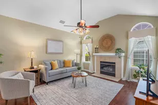 30 Wildwood Dr, Georgetown, TX 78633 - Photo 1