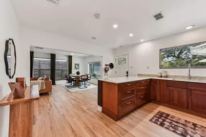 1101 Manlove Street, Austin, TX 78741 - Photo 2