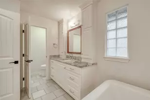 3927 Knollwood Dr, Austin, TX 78731 - Photo 18