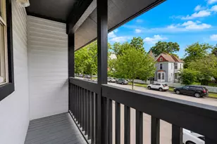 912 W 22 1/2 St, Austin, TX 78705 - Photo 6