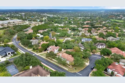 6 Monarch Oaks Lane, The Hills, TX 78738 - Photo 36