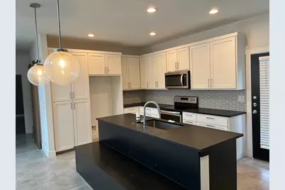 403 Summit Ridge Drive N, Lago Vista, TX 78645 - Photo 4