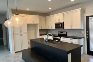 403 Summit Ridge Dr N, Lago Vista, TX 78645 - Photo 4