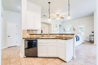 813 Kingston Lacy Boulevard, Pflugerville, TX 78660 - Photo 8