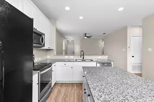 508 Crane Crest Dr, Jarrell, TX 76537 - Photo 14