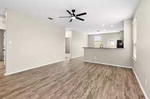 508 Crane Crest Dr, Jarrell, TX 76537 - Photo 4