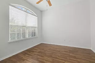 501 Silver Trail, Round Rock, TX 78664 - Photo 10