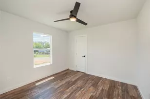 109 Elizabeth Dr, Spicewood, TX 78669 - Photo 22