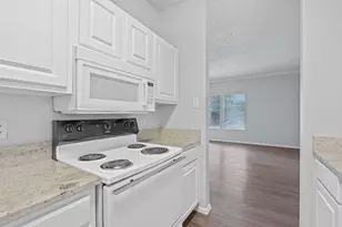 12166 Metric Blvd, Austin, TX 78758 - Photo 10