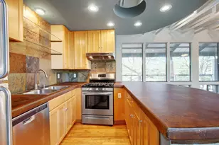 1308 W North Loop Blvd W, Austin, TX 78756 - Photo 10