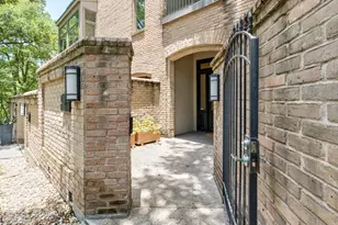 3718 Bridle Path, Austin, TX 78703 - Photo 2
