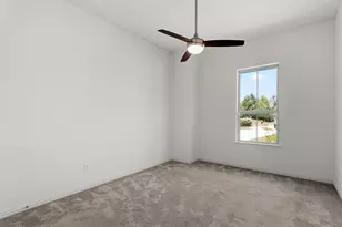 7401 Turnback Ledge Trail, Lago Vista, TX 78645 - Photo 32
