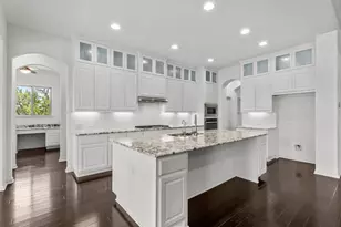 7401 Turnback Ledge Trail, Lago Vista, TX 78645 - Photo 4