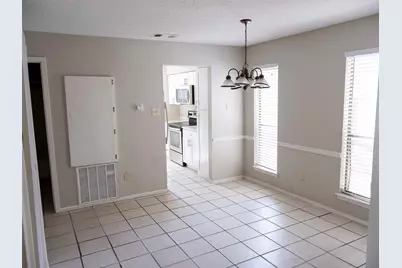 1903 W Loop #B, Austin, TX 78758 - Photo 10