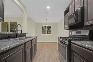 8205 Georgie Trace Ave, Austin, TX 78747 - Photo 6