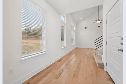 2204 Theseus Pass, Austin, TX 78741 - Photo 4